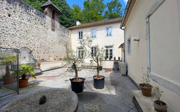 Maison à vendre    20 pièces •  Rontignon