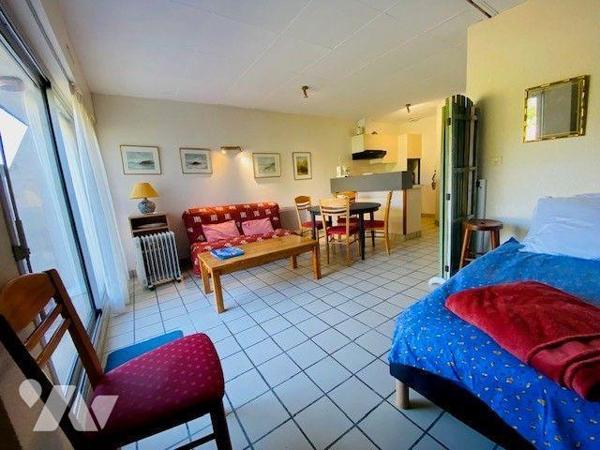 A vendre à Pleumeur-Bodou (22560) en Côtes d'Armor, une petite maison en copropriété d'une surf...