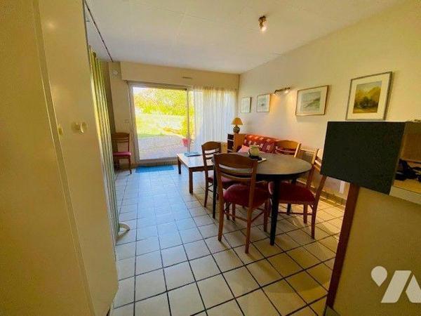 A vendre à Pleumeur-Bodou (22560) en Côtes d'Armor, une petite maison en copropriété d'une surf...