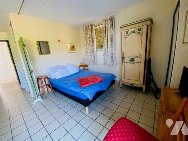 A vendre à Pleumeur-Bodou (22560) en Côtes d'Armor, une petite maison en copropriété d'une surf...