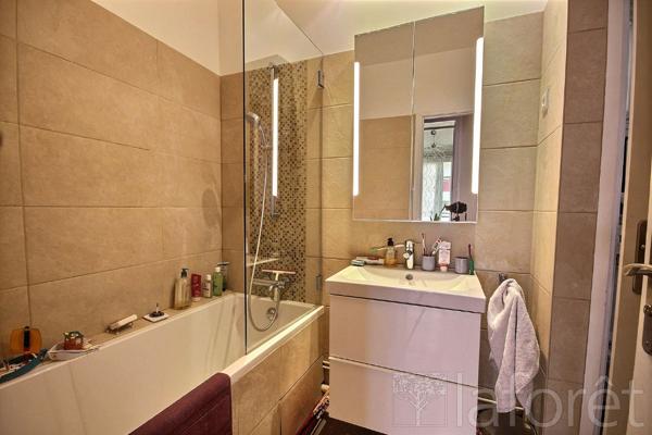 Location appartement Courbevoie - 6 pièce(s) - 139 m² - 2 919 €/mois