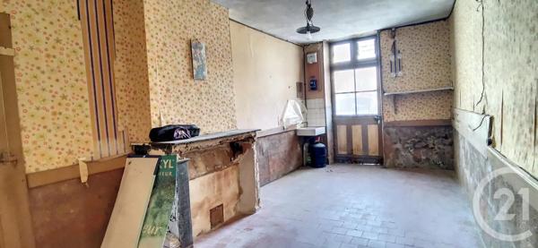 Maison à vendre  5 pièces - 107,64 m 2   YZEURE  - 03