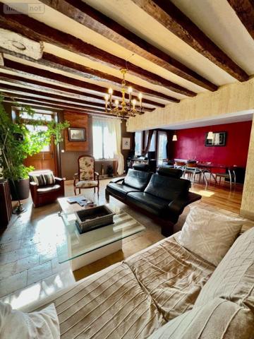 Maison de ville à vendre à Écueillé dans l'Indre (36240), ref : 016/447