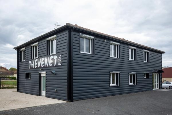 Local/bureau à vendre PARAY LE MONIAL (71) 230 m2 environ avec 8 bureaux