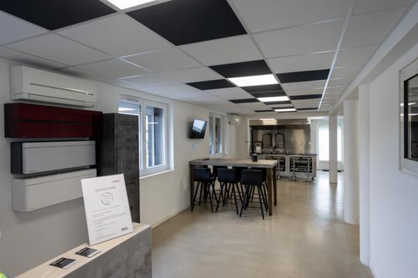 Local/bureau à vendre PARAY LE MONIAL (71) 230 m2 environ avec 8 bureaux