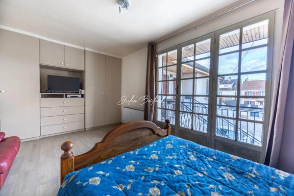 Appartement à vendre 3 pièces + combles + dépendance CHELLES (77)