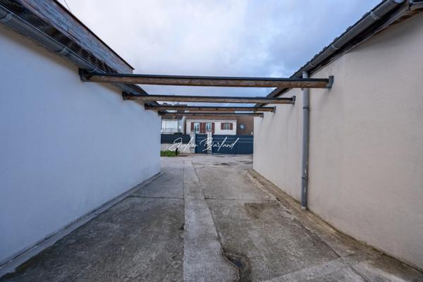 Appartement à vendre 3 pièces + combles + dépendance CHELLES (77)