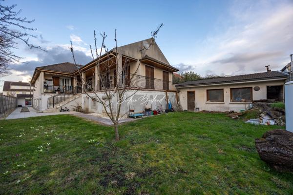 Appartement à vendre 3 pièces + combles + dépendance CHELLES (77)