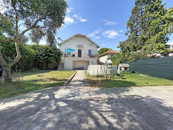 Maison Orange 118m² hab, 3 chambres, avec jardin