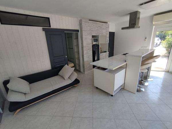 Maison Saint Cyr Sur Mer Quartier Les Leques de 2 pièces de 39.19m²