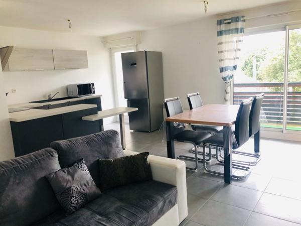 A louer à Vannes Tohannic, appartement meublé 3 pièces de  62 m2  avec garage et parking