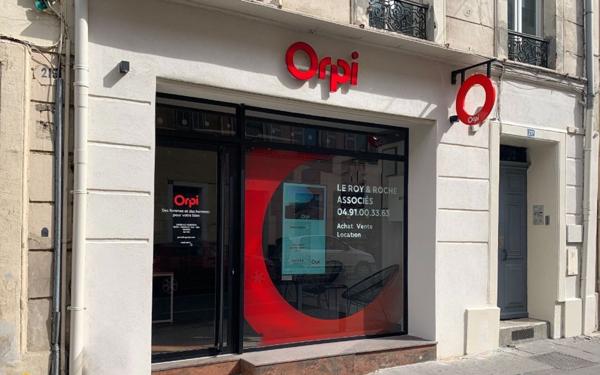 Stationnement à louer    Marseille 8