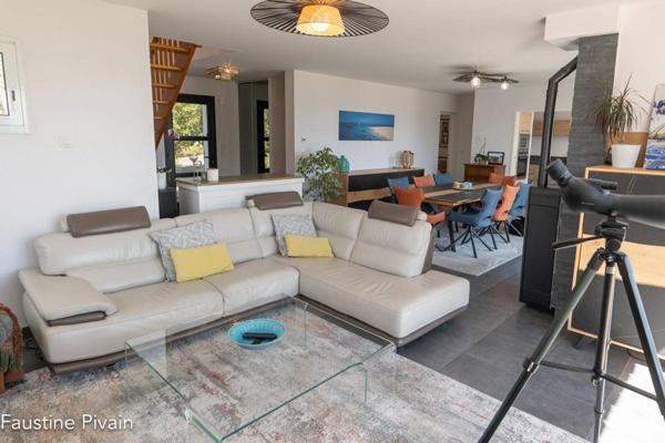 Belle propriété contemporaine vue golfe