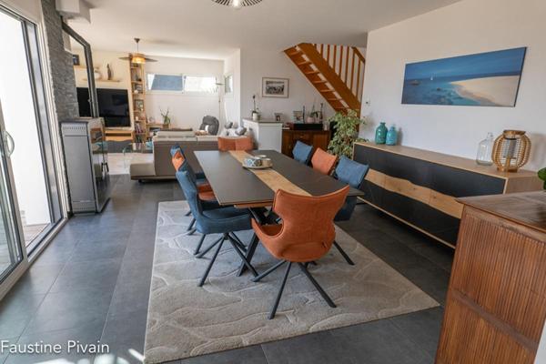 Belle propriété contemporaine vue golfe