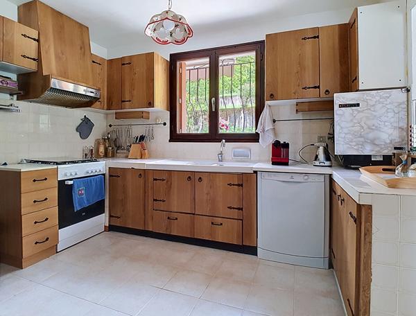 BONNE  Maison familiale - 5 chambres - Terrain de 1250m² Au Calme avec Vue panoramique