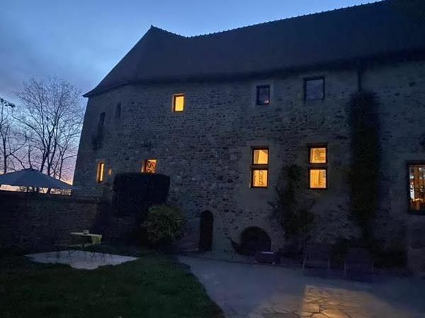 Maison à vendre    6 pièces •  Moulins