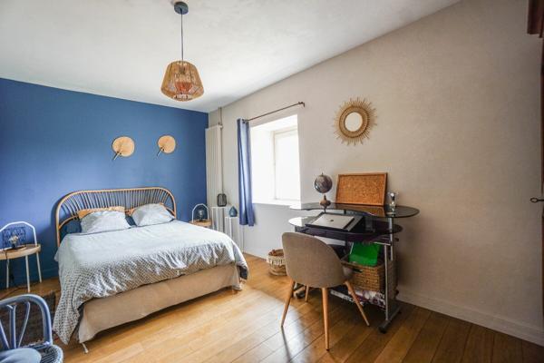 Maison à vendre    6 pièces •  Moulins