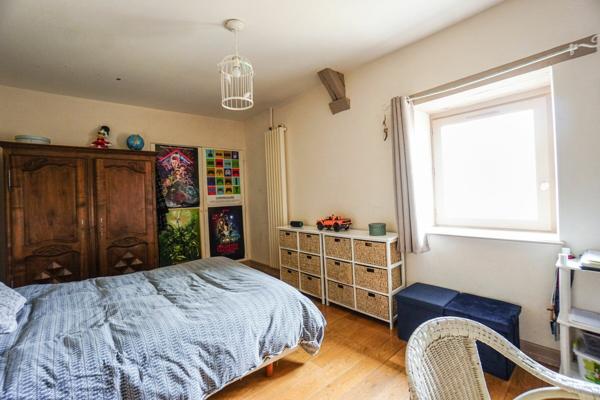 Maison à vendre    6 pièces •  Moulins