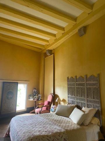 Maison à vendre    6 pièces •  Moulins