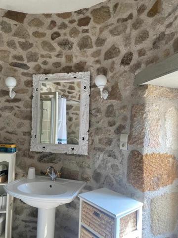 Maison à vendre    6 pièces •  Moulins