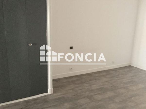 Location Appartement 2 pièces 60.15 m² - 32 RUE GARONNE Agen 47000