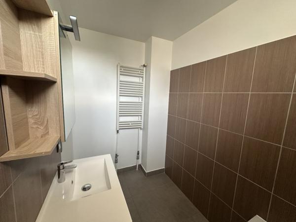 Enghien centre / gare,  Appartement 3 pièces de 66m2
