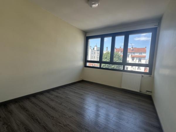 Enghien centre / gare,  Appartement 3 pièces de 66m2