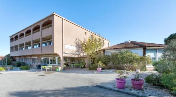 INVESTISSEMENT LOCATIF – Châteauneuf-les-Martigues – Résidence Ehpad Les Jardins de Valtrède - 6.03% de rentabilité