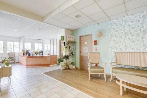 INVESTISSEMENT LOCATIF – Châteauneuf-les-Martigues – Résidence Ehpad Les Jardins de Valtrède - 6.03% de rentabilité