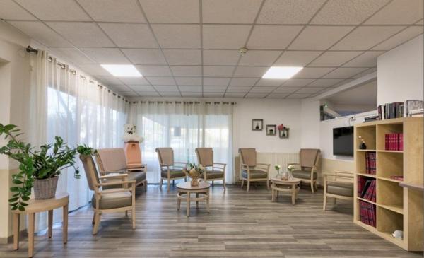 INVESTISSEMENT LOCATIF – Châteauneuf-les-Martigues – Résidence Ehpad Les Jardins de Valtrède - 6.03% de rentabilité