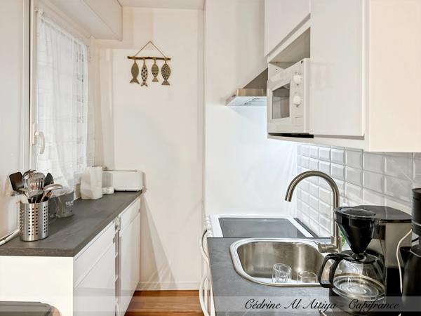 Studio à vendre meublé de 27m2, La Rochelle, balcon, parking et local à vélos