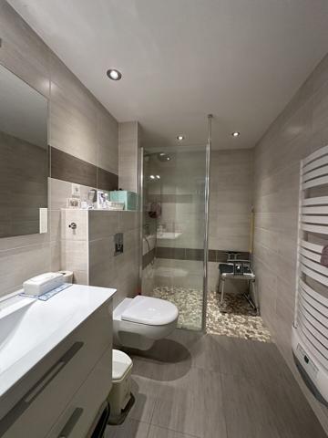 appartement 2 pièces Robertsau avec garage et balcons