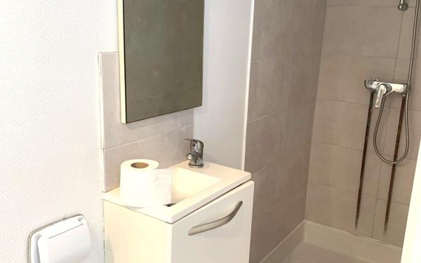 Appartement à vendre    1 pièce • 19 m2 Bagnolet