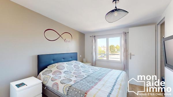 Maison T5 de 110 m² avec piscine - Commodités à pied
