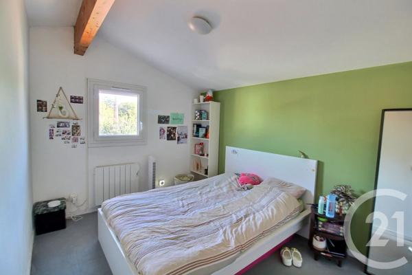 Maison à vendre  7 pièces - 139 m 2   PESSAC  - 33