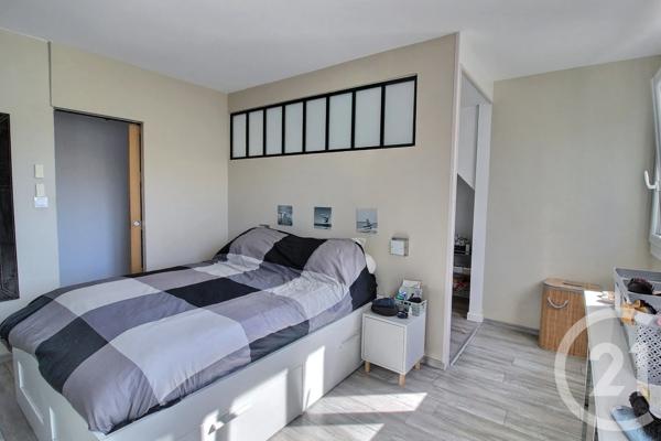 Maison à vendre  7 pièces - 139 m 2   PESSAC  - 33