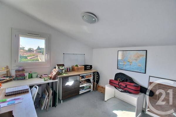 Maison à vendre  7 pièces - 139 m 2   PESSAC  - 33