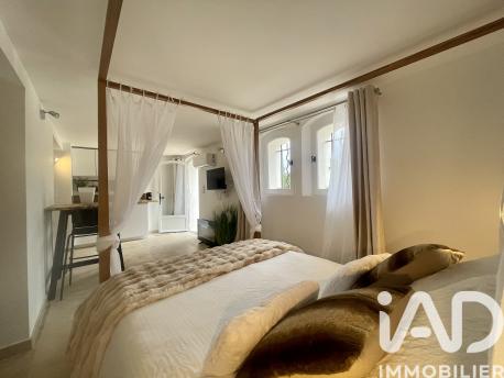 Maison à vendre 9 pièces 294 m² Le Castellet