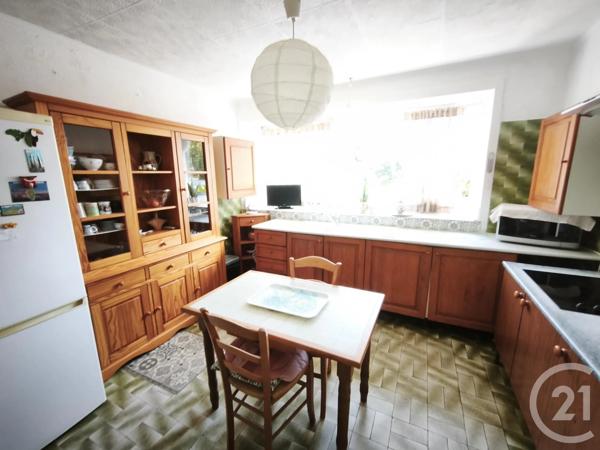 Maison à vendre  4 pièces - 170 m 2   MARIGNANE  - 13