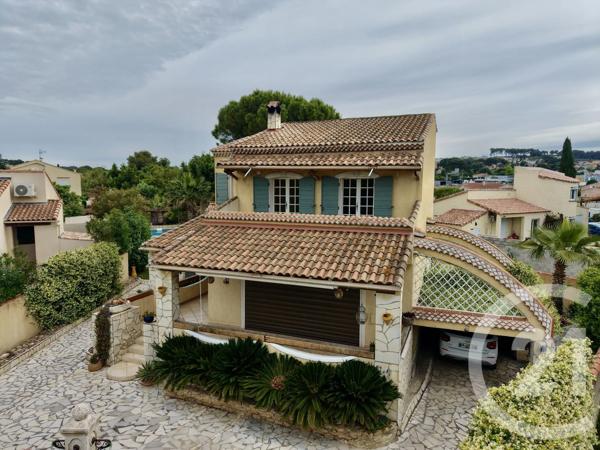 Maison à vendre  4 pièces - 170 m 2   MARIGNANE  - 13