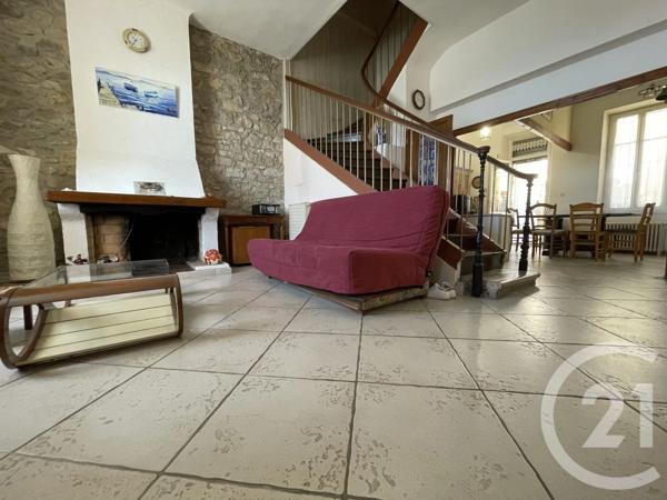 Maison à vendre  4 pièces - 170 m 2   MARIGNANE  - 13