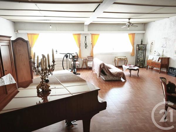 Maison à vendre  4 pièces - 170 m 2   MARIGNANE  - 13