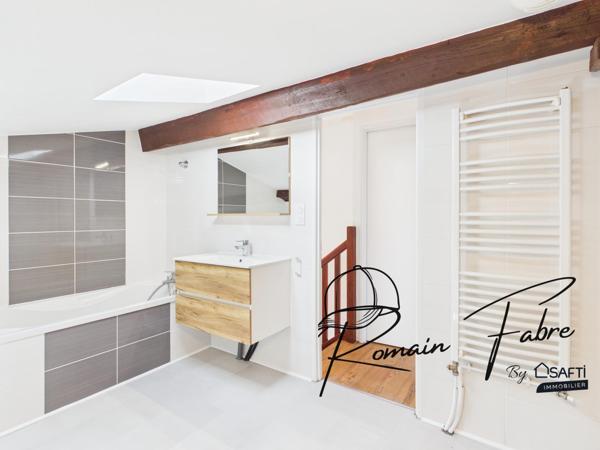 Maison entièrement rénovée avec goût mélangeant modernisme et authenticité
