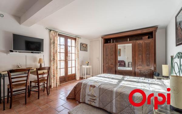 Maison à vendre    6 pièces • 215 m2 Vourles