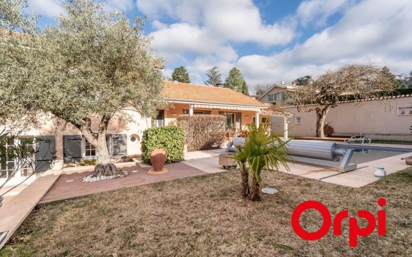 Maison à vendre    6 pièces • 215 m2 Vourles