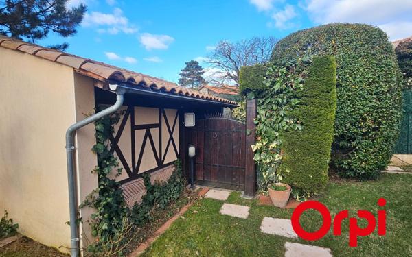 Maison à vendre    6 pièces • 215 m2 Vourles