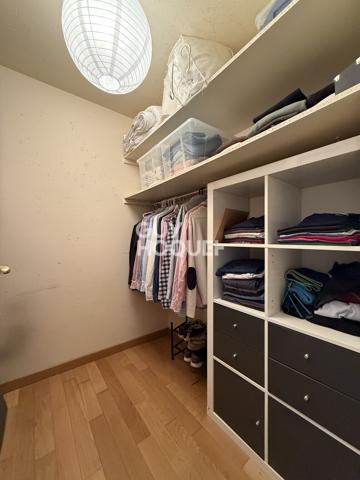 Appartement familial 5 pièces – 108 m² avec balcon et stationnement