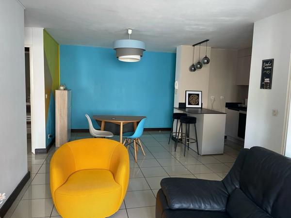 Appartement à vendre T3 meublé à SAINTE CLOTILDE (974)