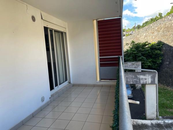 Appartement à vendre T3 meublé à SAINTE CLOTILDE (974)