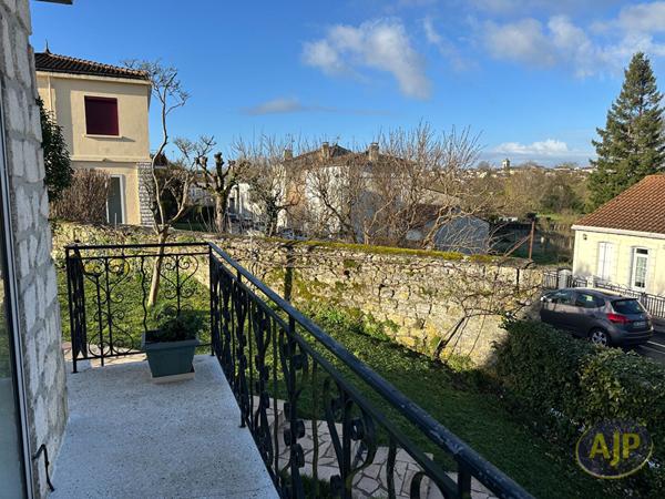 Vente maison Pons : 232 000 € - AJP Immobilier Pons